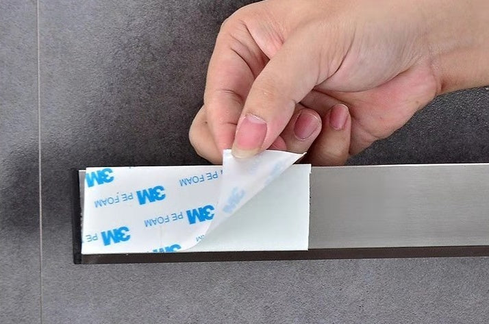 Stainless Steel Magnetic Holder – Safe Storage, Easy Reach, Must-Have! 1